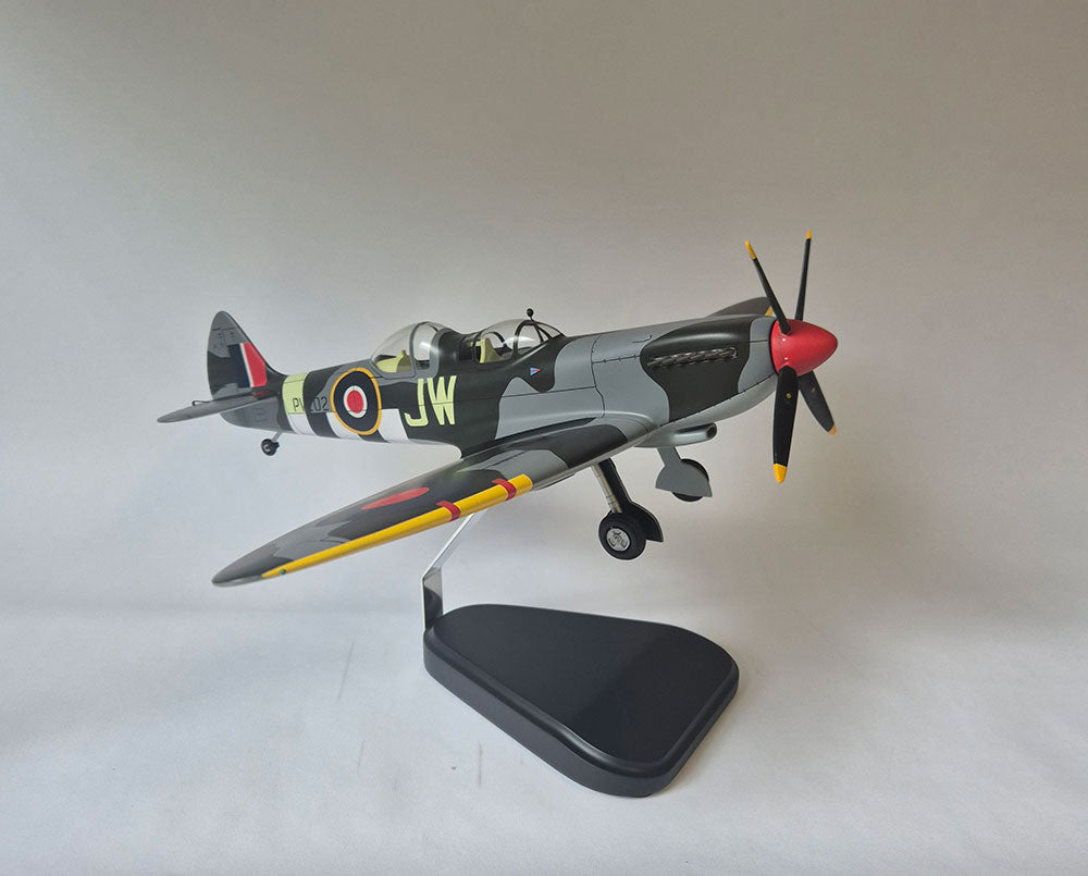 Spitfire Double Canopy Tr.9 JW PV202
