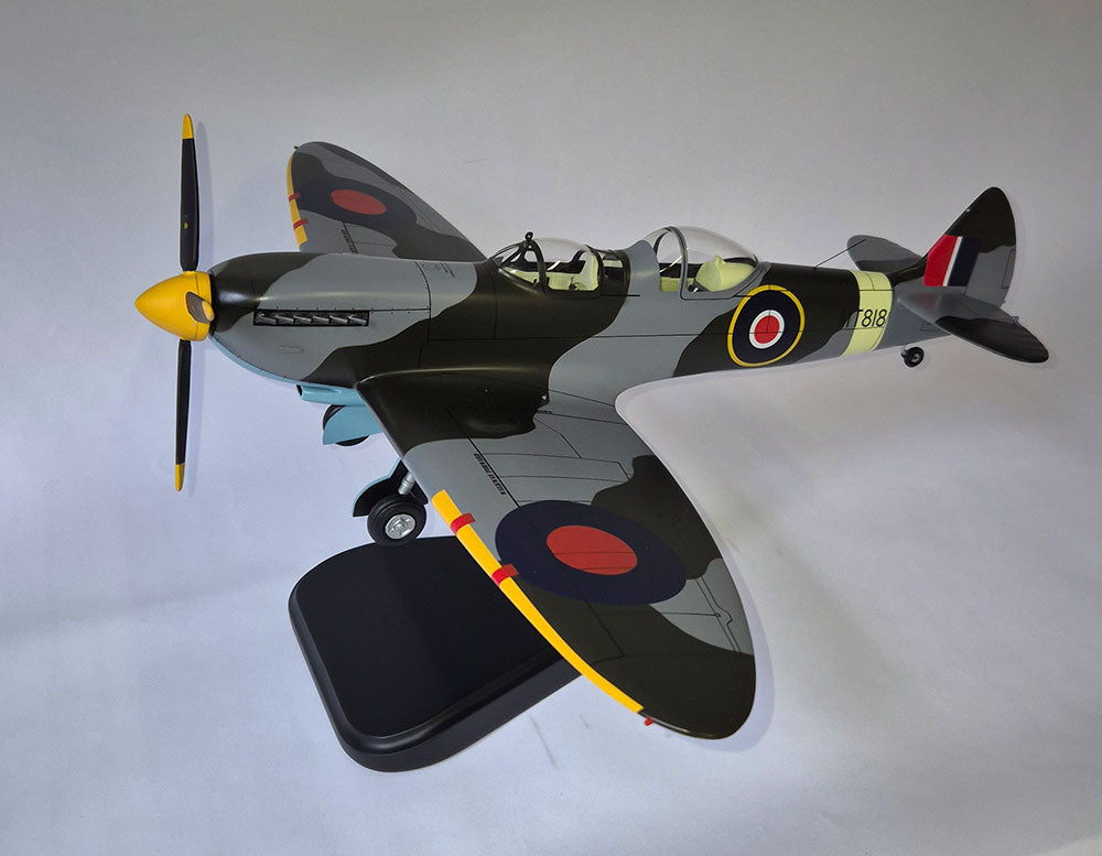 Spitfire Double Canopy TR.9 MT818