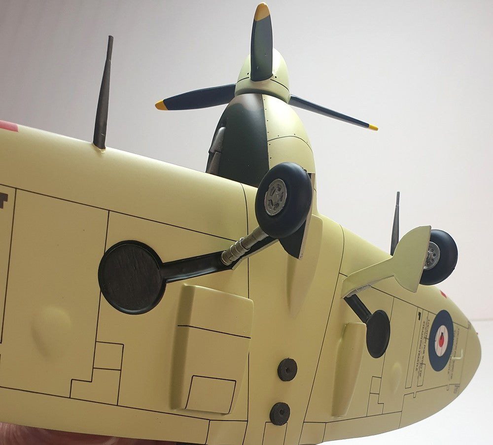 Spitfire MKIIb Laguna's Clear Canopy Gear Down