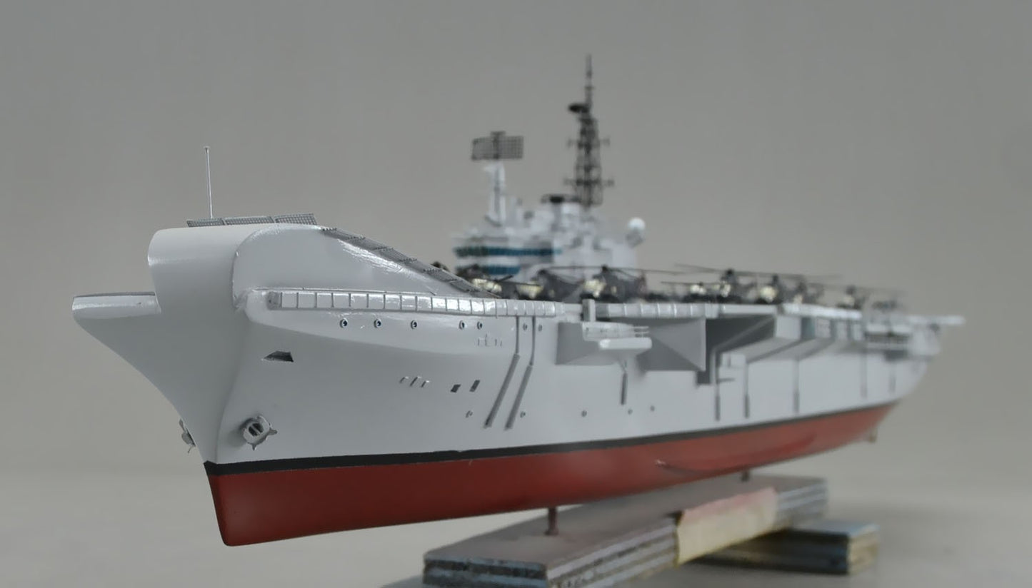 HMS Hermes R12  (Falklands)